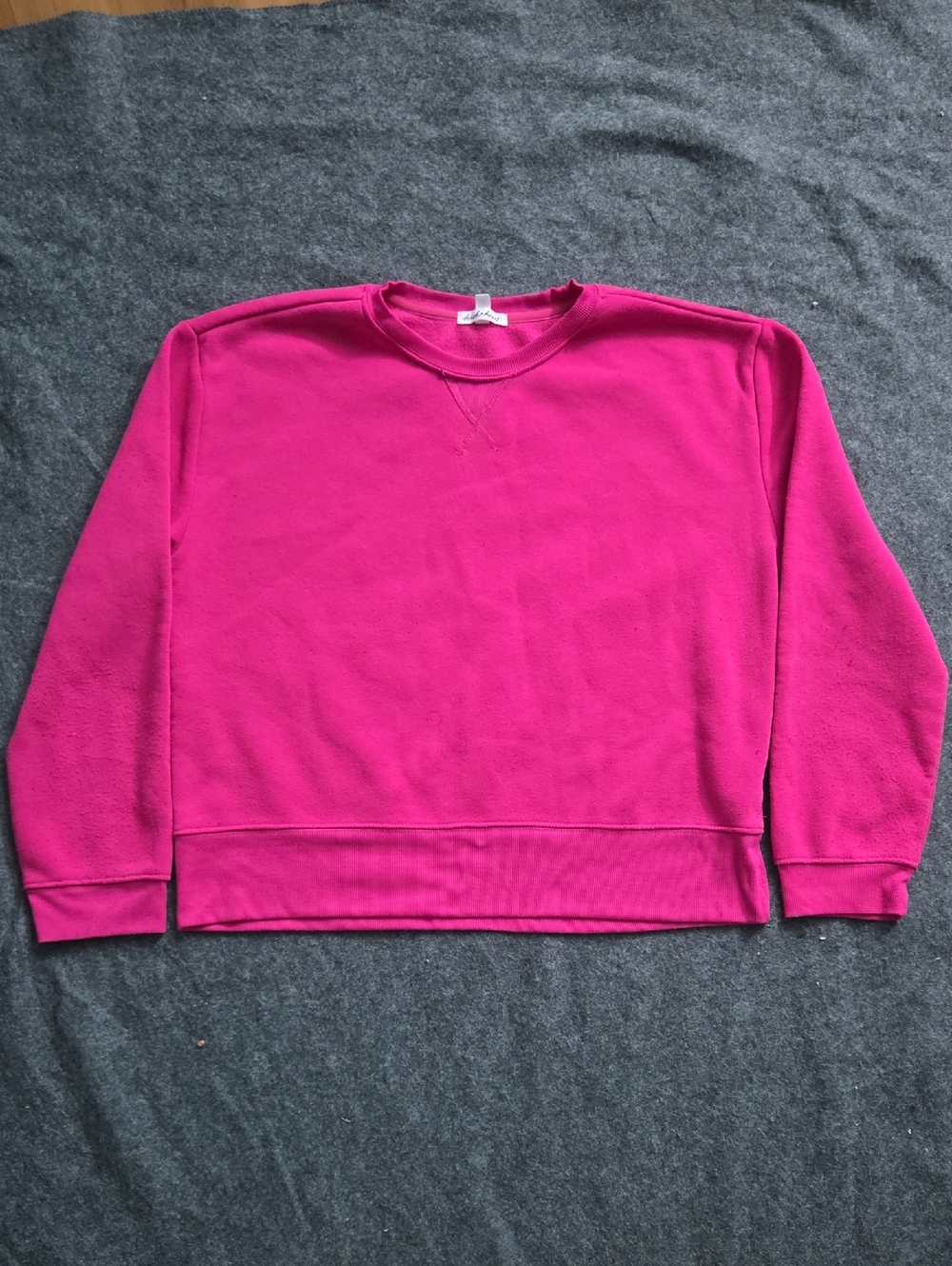 Derek Heart Men's Crewneck Sweatshirt in Fuchsia Pink